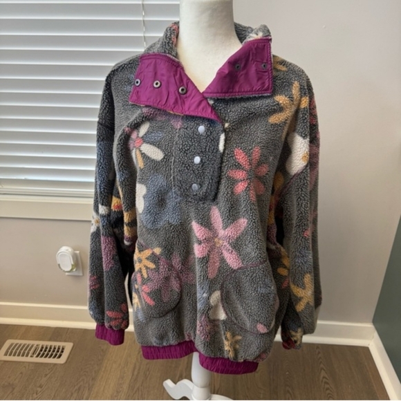 BDG Gray Floral Teddy Sweatshirt - Picture 4 of 6